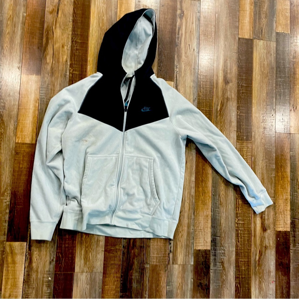 Men's Nike hoodie large, like new!